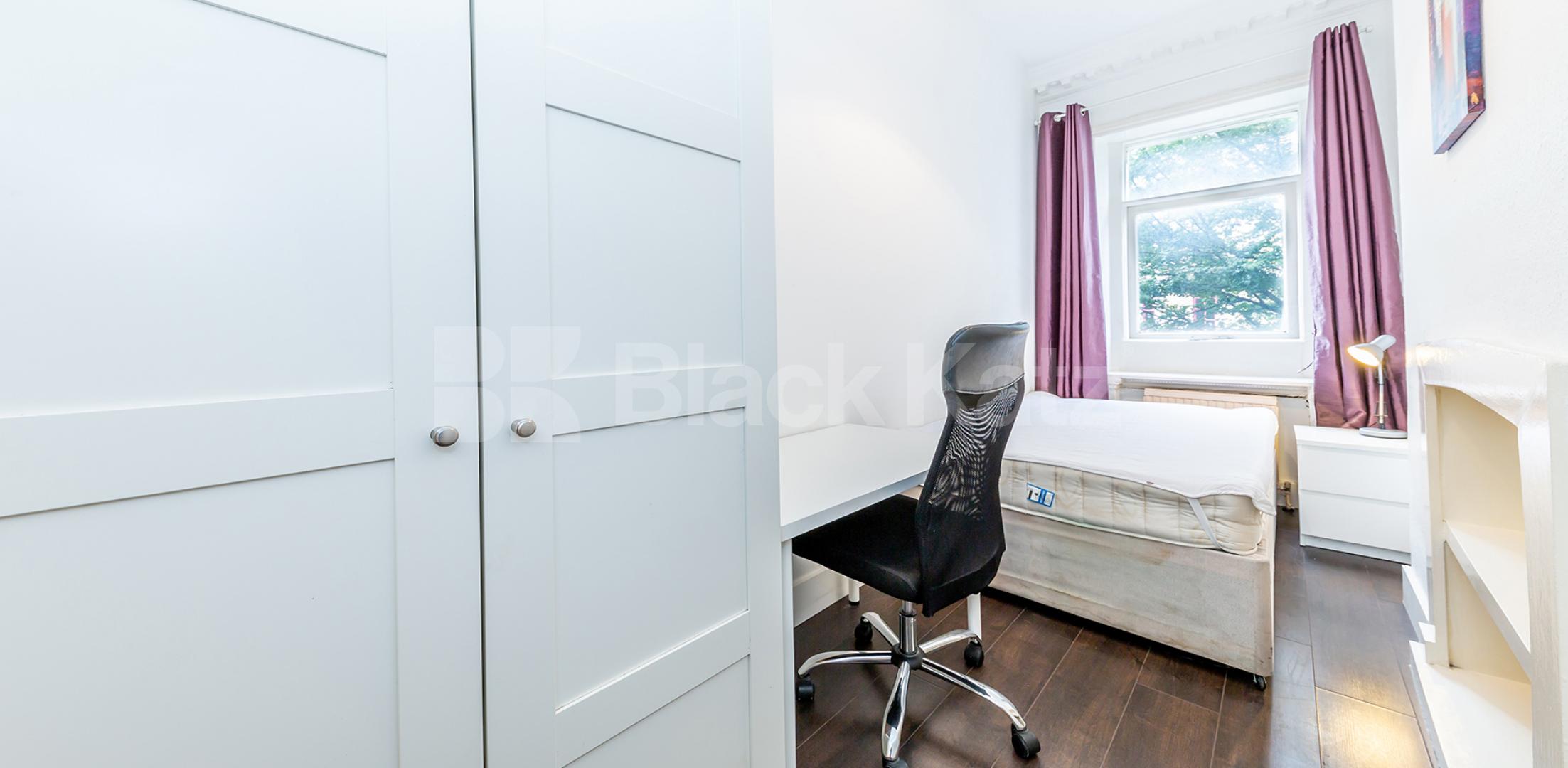 Perfect for students at ucl, soas , central zone 1 location Goodge Street, Tottenham Court Road